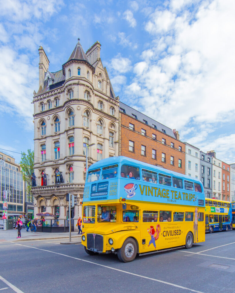 VINTAGE TEA TRIPS BUS